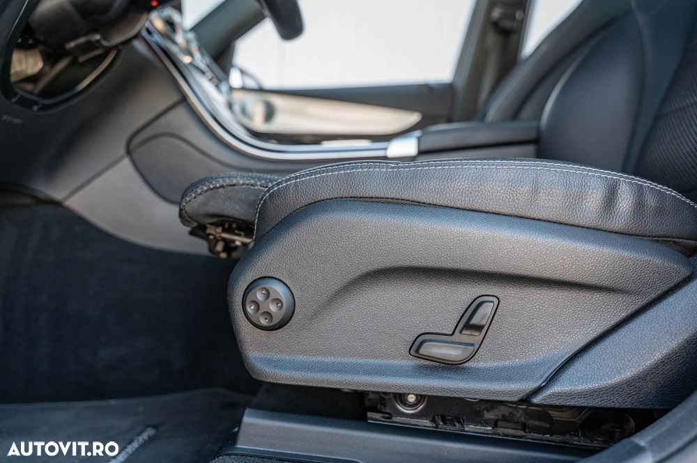 Mercedes-Benz GLC 300 e 4Matic 9G-TRONIC - 19