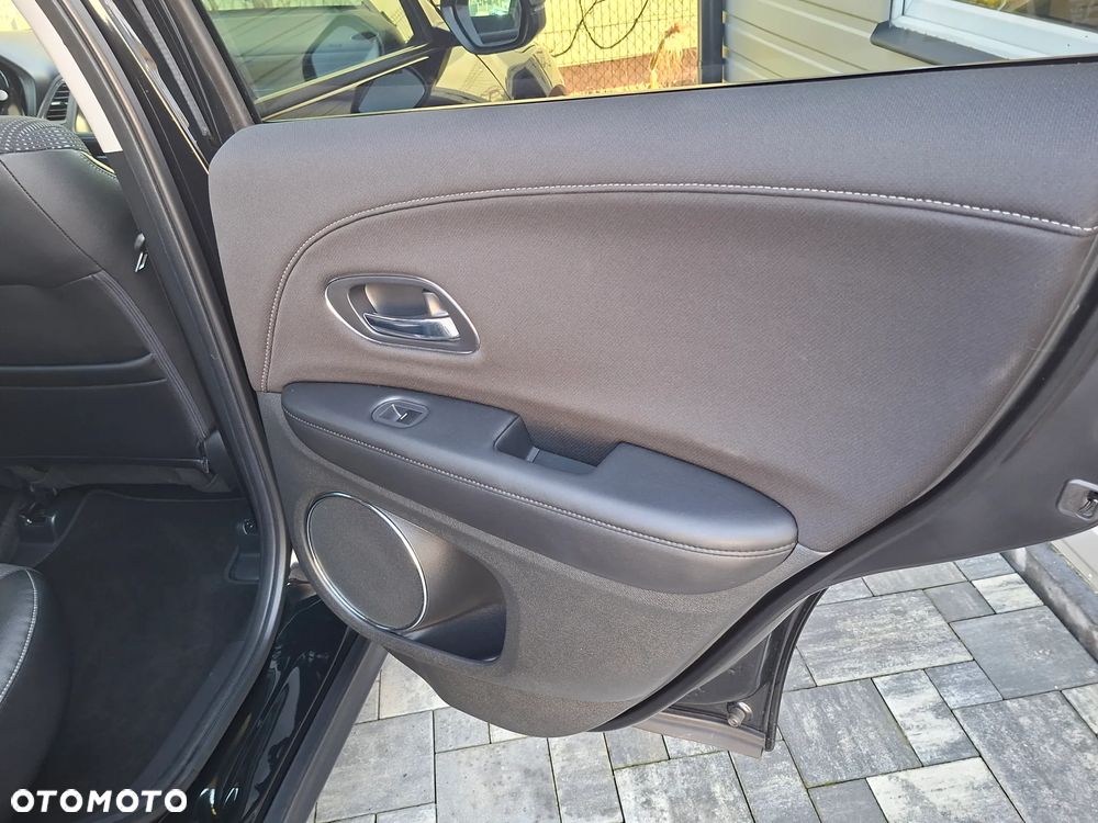 Honda HR-V 1.5 i-VTEC CVT Executive - 29