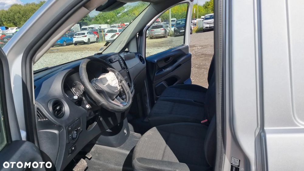 Mercedes-Benz Vito - 25
