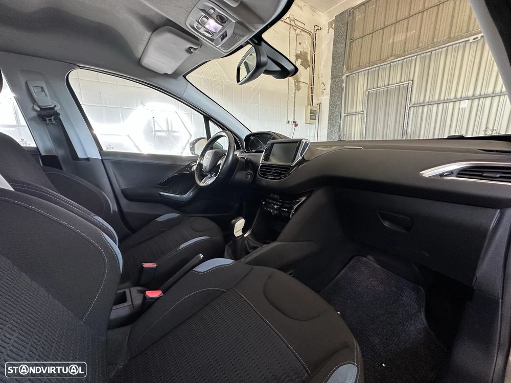 Peugeot 208 e-HDi FAP 92 Stop&Start Style - 15