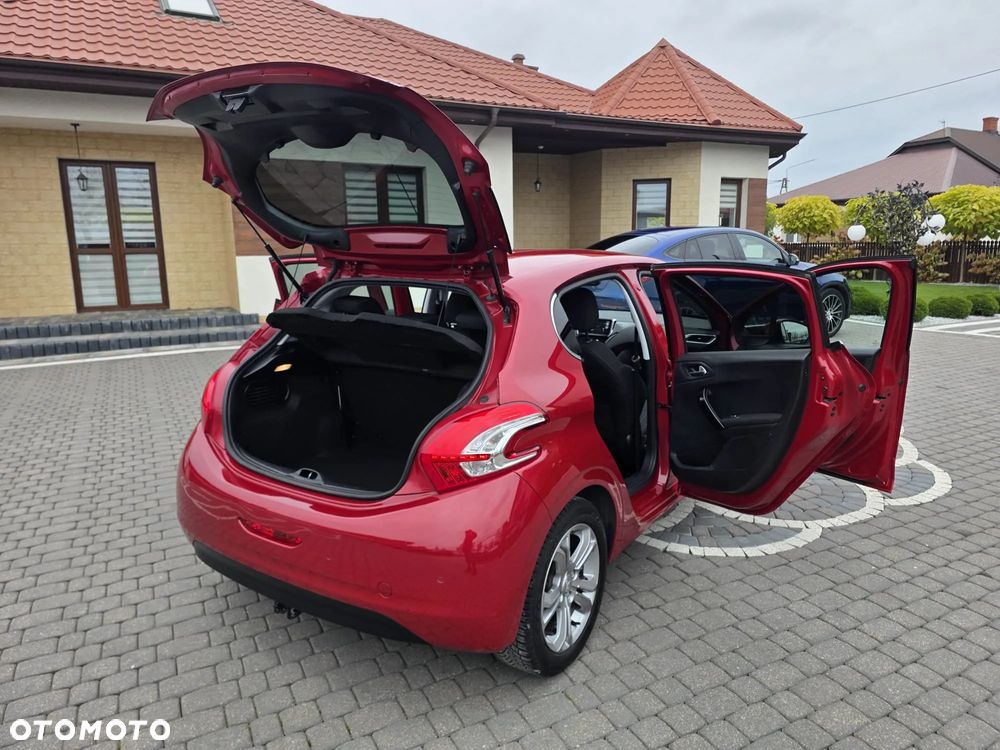 Peugeot 208 1.6 VTi Allure - 17
