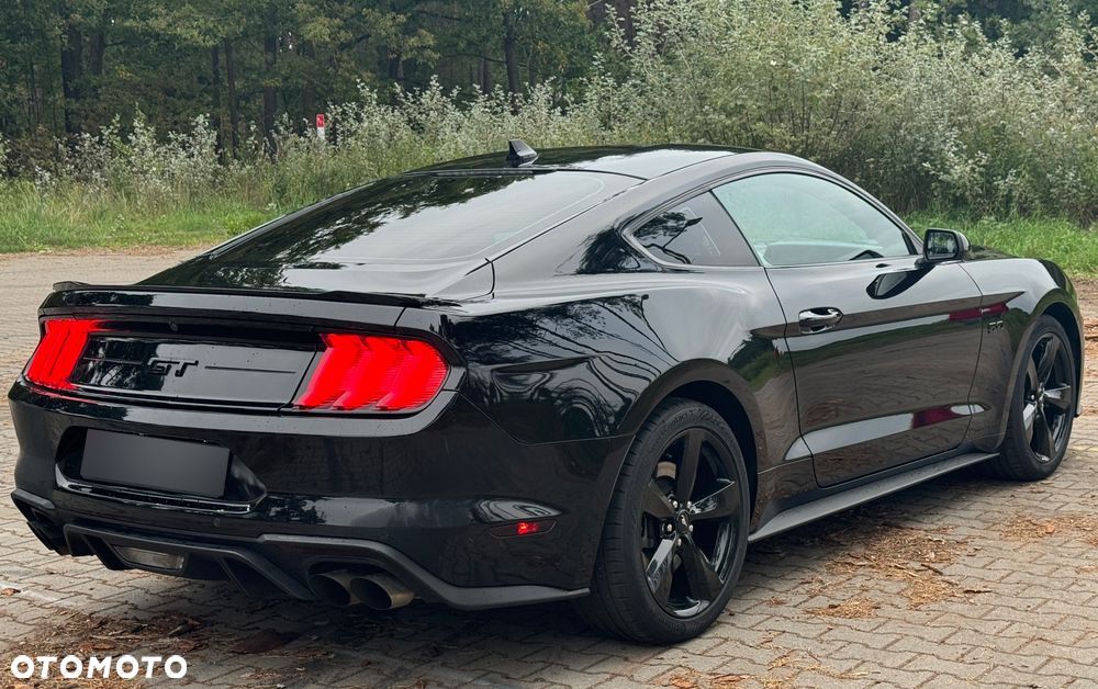 Ford Mustang 5.0 V8 GT - 4