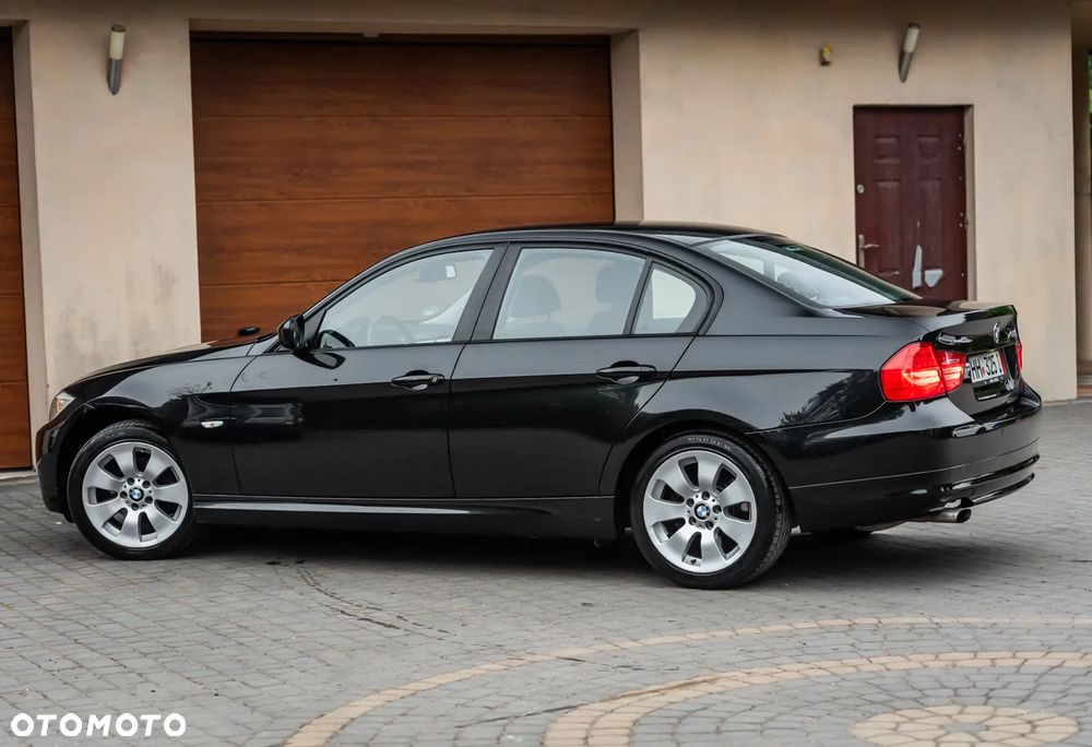 BMW Seria 3 318i Edition Exclusive - 10
