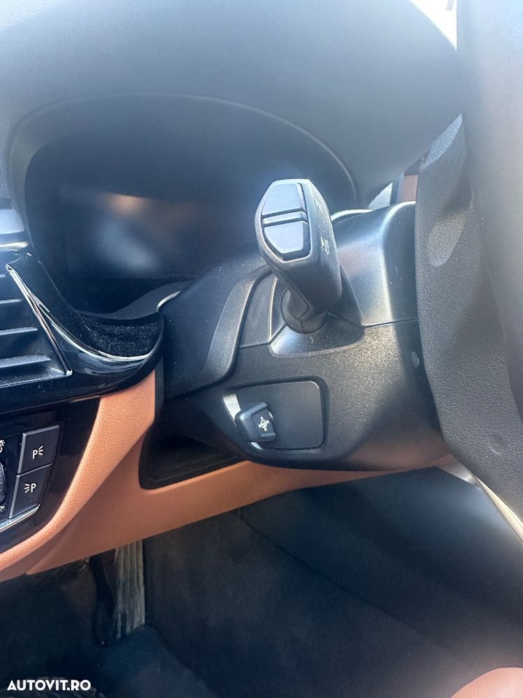 BMW Seria 5 530i xDrive AT - 17