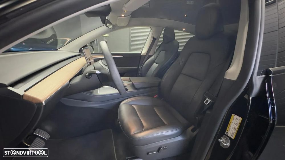 Tesla Model Y Long Range Tração Integral - 22
