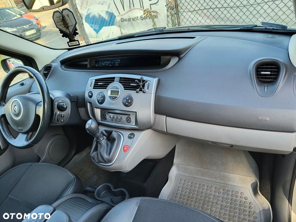 Renault Scenic - 18
