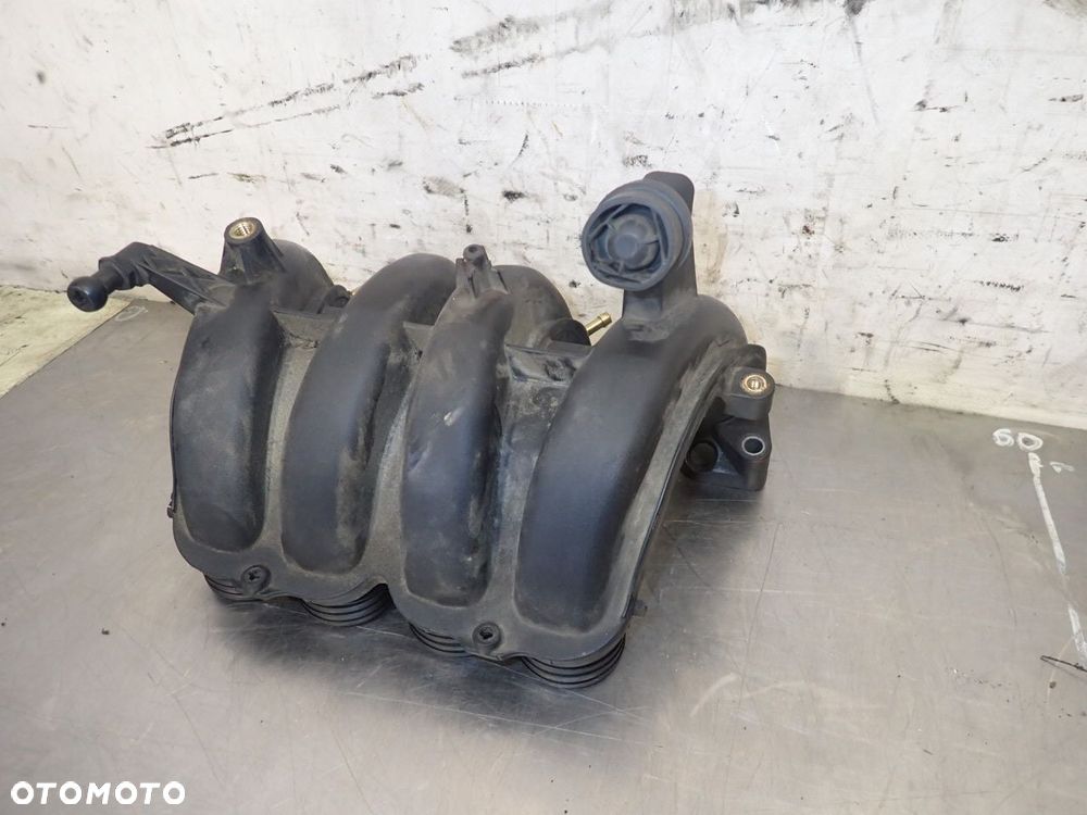 KOLEKTOR SSĄCY VOLKSWAGEN TOURAN I 1.6 06A133206AJ - 2