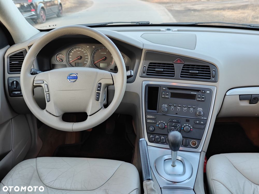 Volvo V70 D Summum - 14