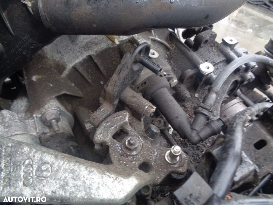 Vand Cutie de Viteza manuala cu 5trepte MZK Volkswagen Polo 6R 1.2 TDI 75CP din 2011 - 2