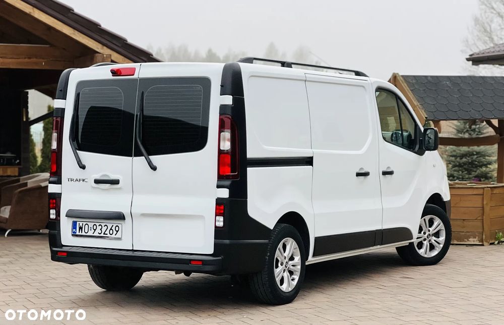 Renault Trafic - 18