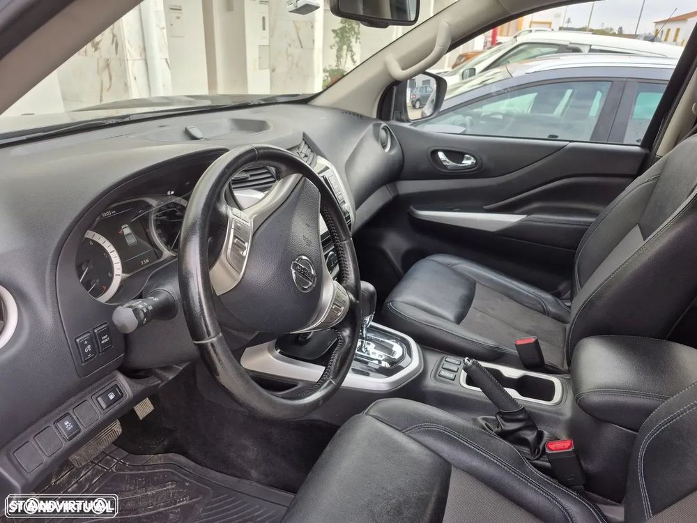 Nissan Navara 2.3 dCi CD 4WD N-Guard AT — fotografia 6