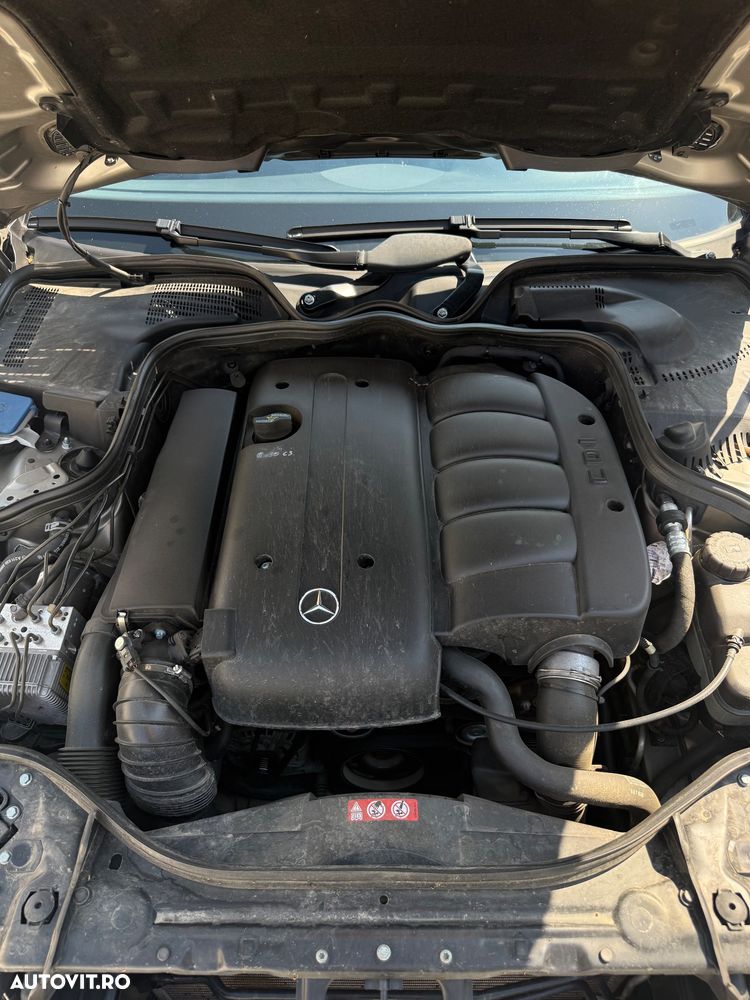 Mercedes-Benz E - 26