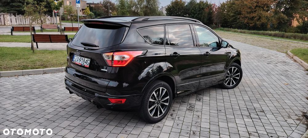 Ford Kuga 1.5 EcoBoost 2x4 ST-Line - 11