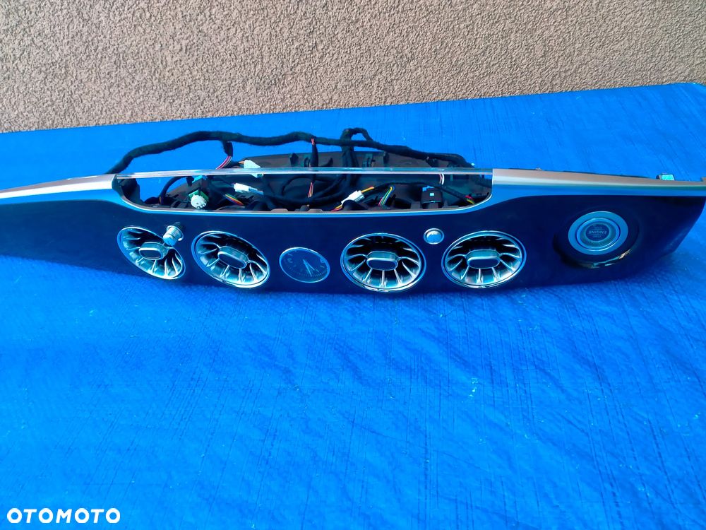 Mercedes W222 Lift Long Dekor Dekory Listwy Konsoli Drzwi Podświetlane 2018r - 25