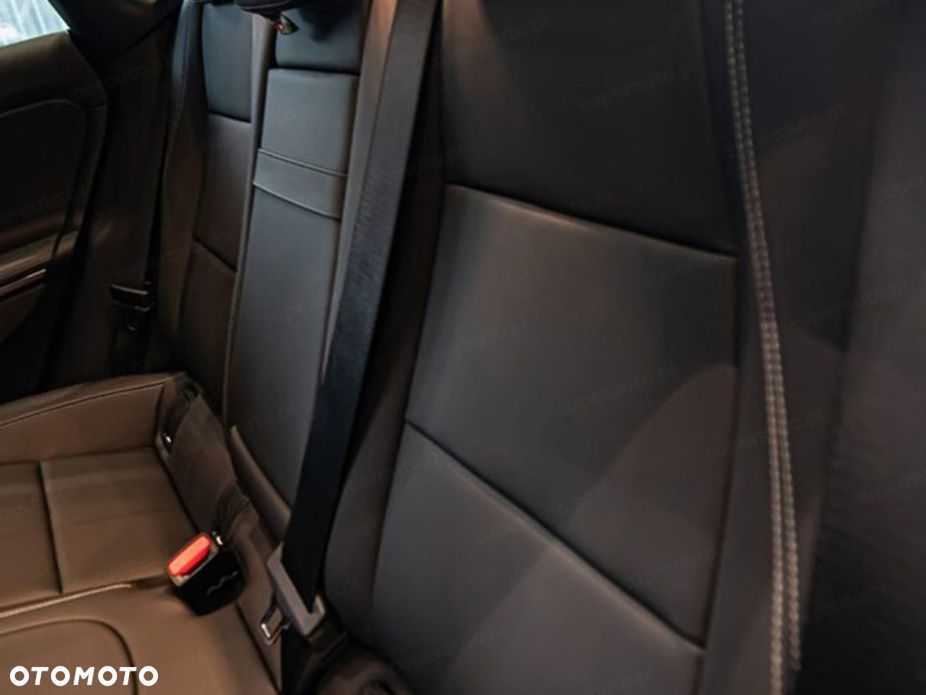Mercedes-Benz CLA - 14