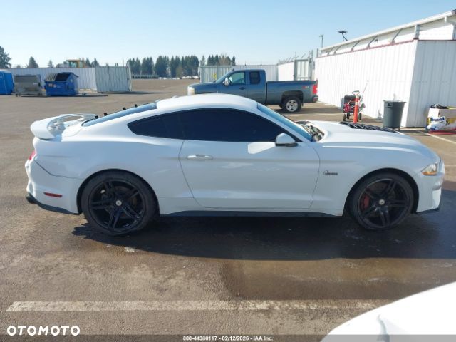 Ford Mustang - 9
