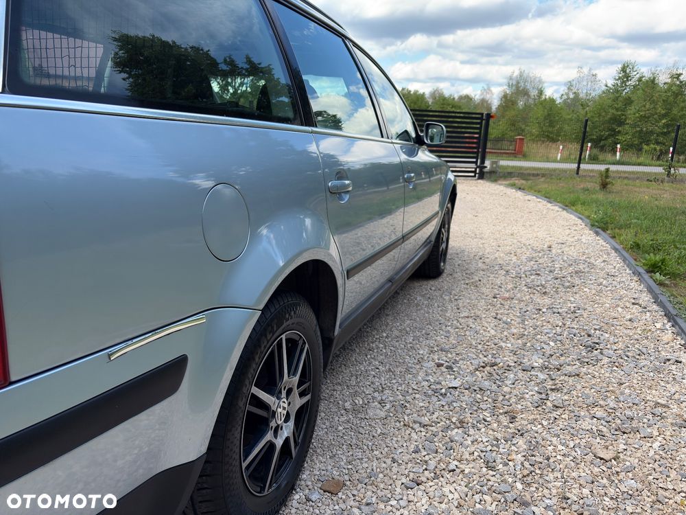 Volkswagen Passat - 13