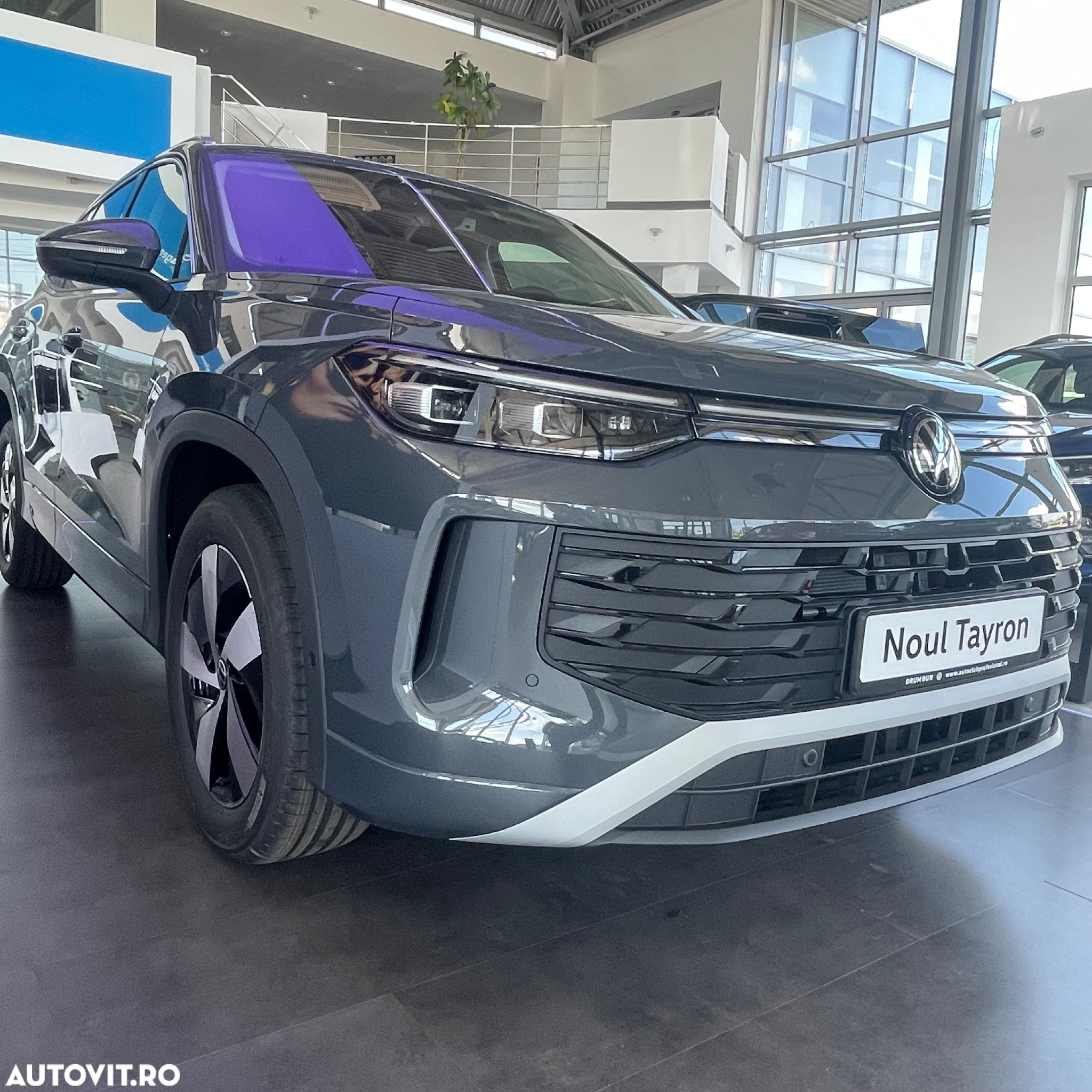 Volkswagen Tayron 1.5 TSI DSG PHEV Life - 5