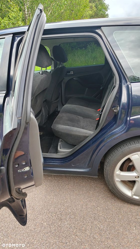 Ford Focus 1.6 TDCi Ghia - 10