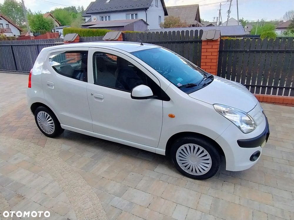 Nissan Pixo - 6
