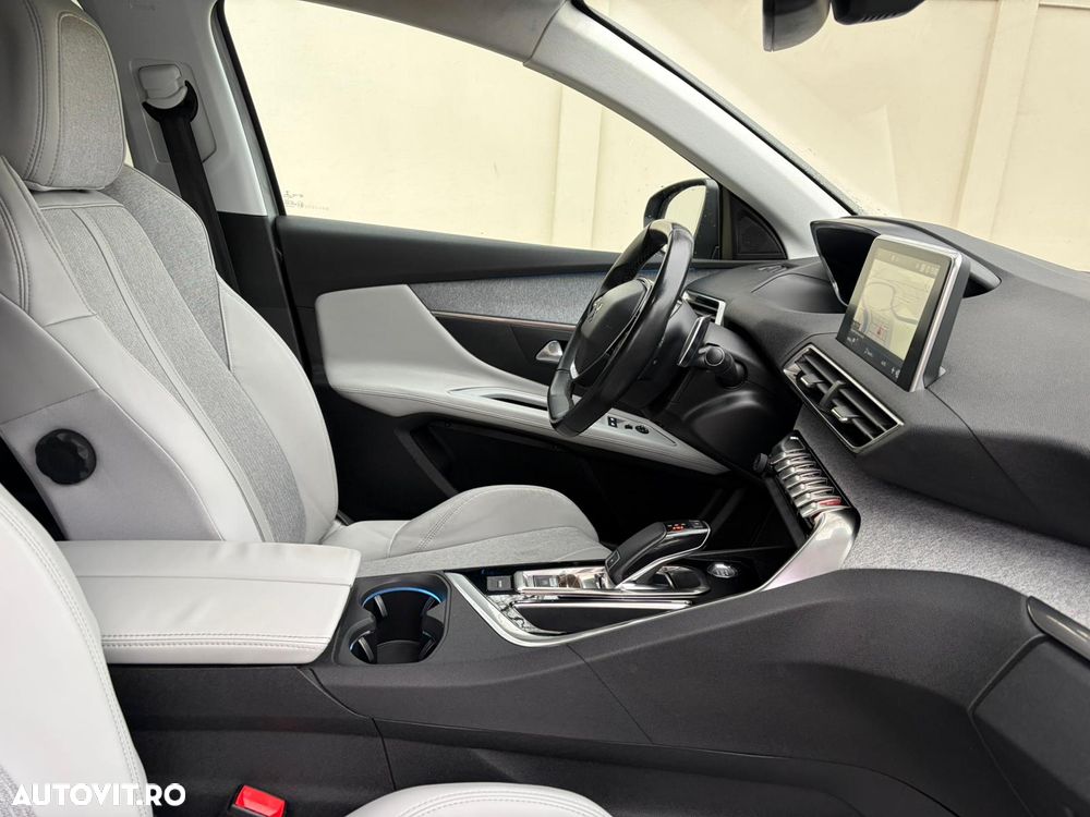 Peugeot 3008 BlueHDi 130 Stop & Start EAT8 Allure - 23