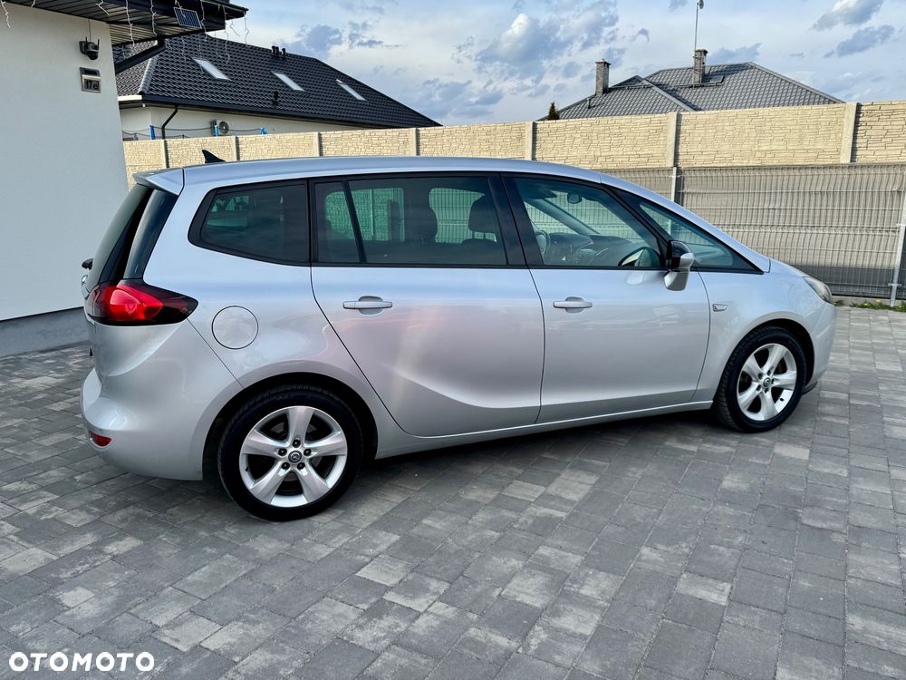 Opel Zafira - 17