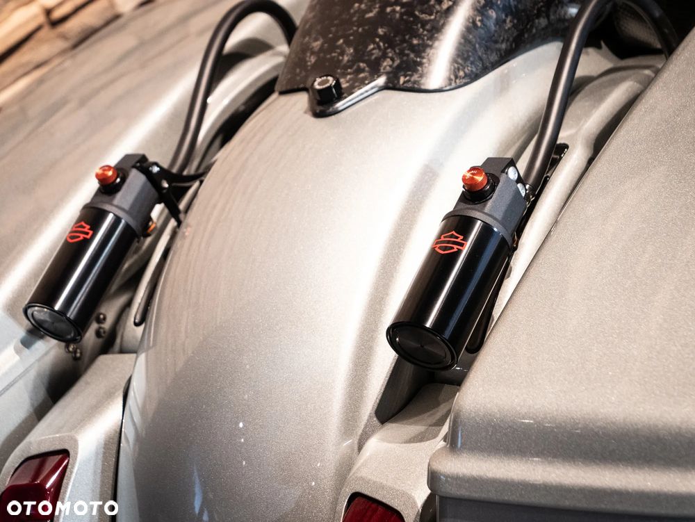 Harley-Davidson Touring Road Glide - 11