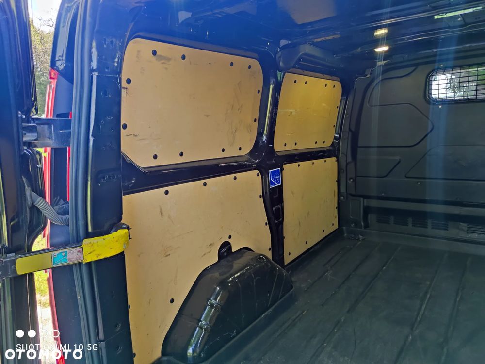 Ford Transit Custom - 19