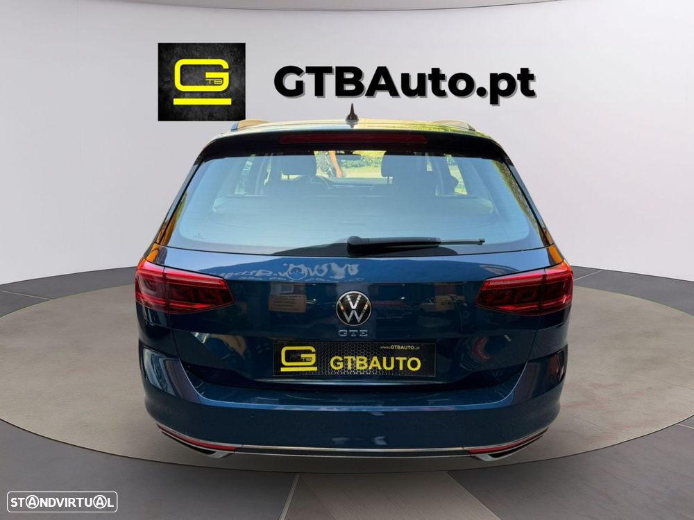 VW Passat - 40