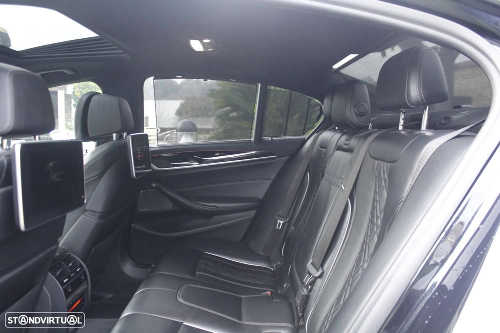 BMW 530 d Pack M Auto - 29