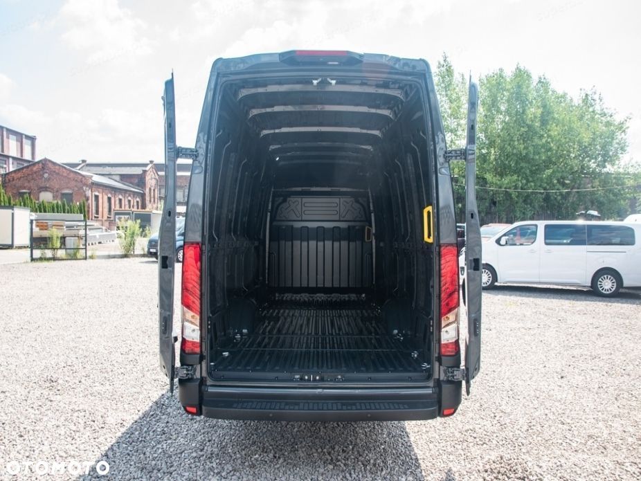 Iveco Daily 35S18 16m3 L4H2 3.0 176KM - 8