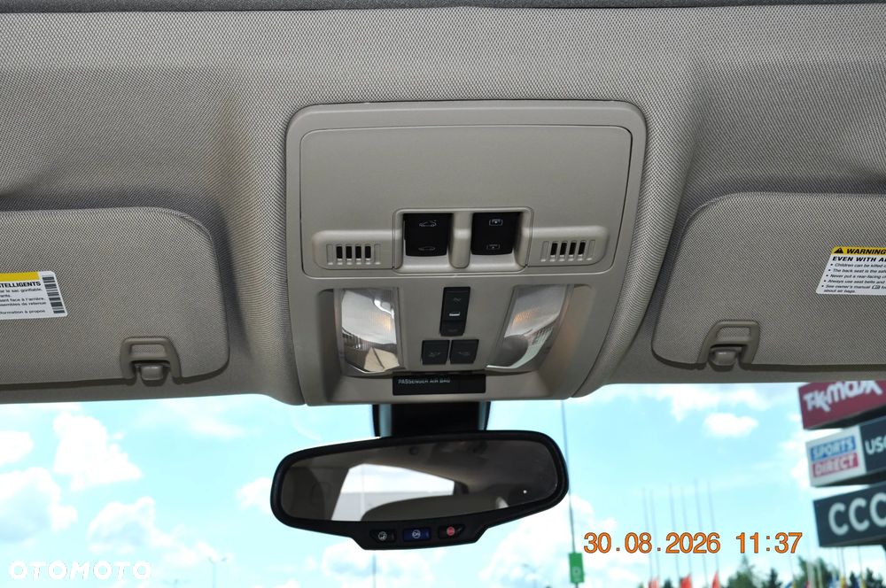 Cadillac SRX 3.6 V6 AWD Sport Luxury - 38