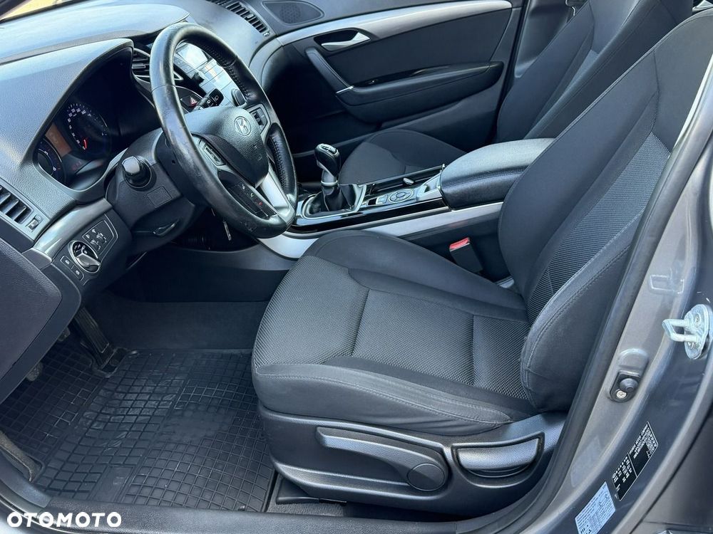 Hyundai i40 Kombi blue 1.7 CRDi Family - 16