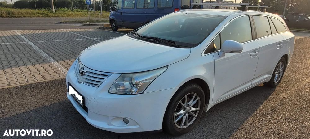 Toyota Avensis - 4