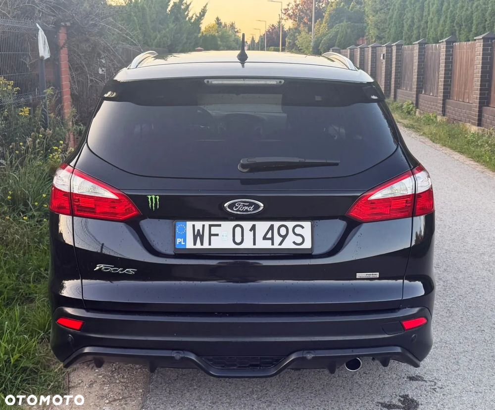 Ford Focus 1.6 EcoBoost Titanium - 19