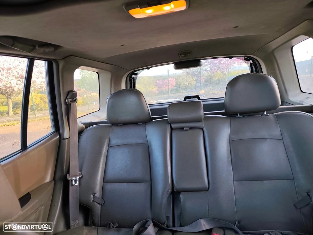 Hyundai Santa Fe 2.0 CRDi Family 4WD - 8