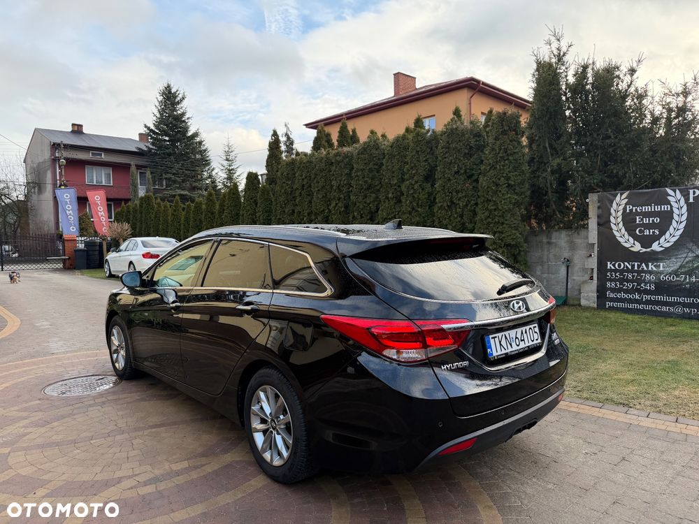 Hyundai i40 1.7 CRDi Comfort + - 17