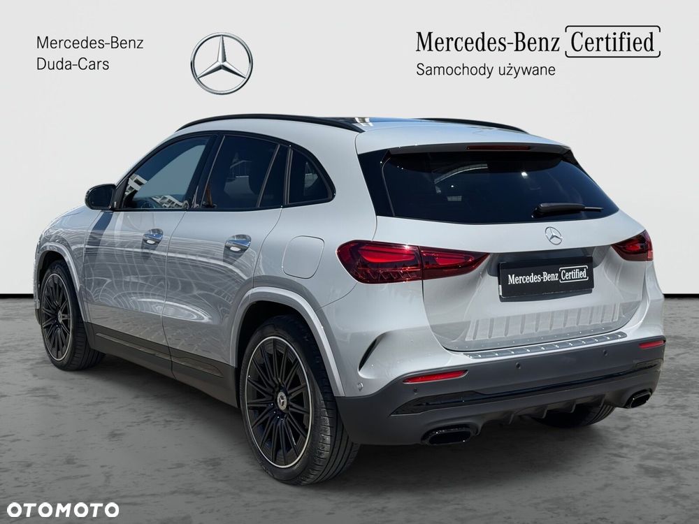 Mercedes-Benz GLA 200 AMG Line - 4