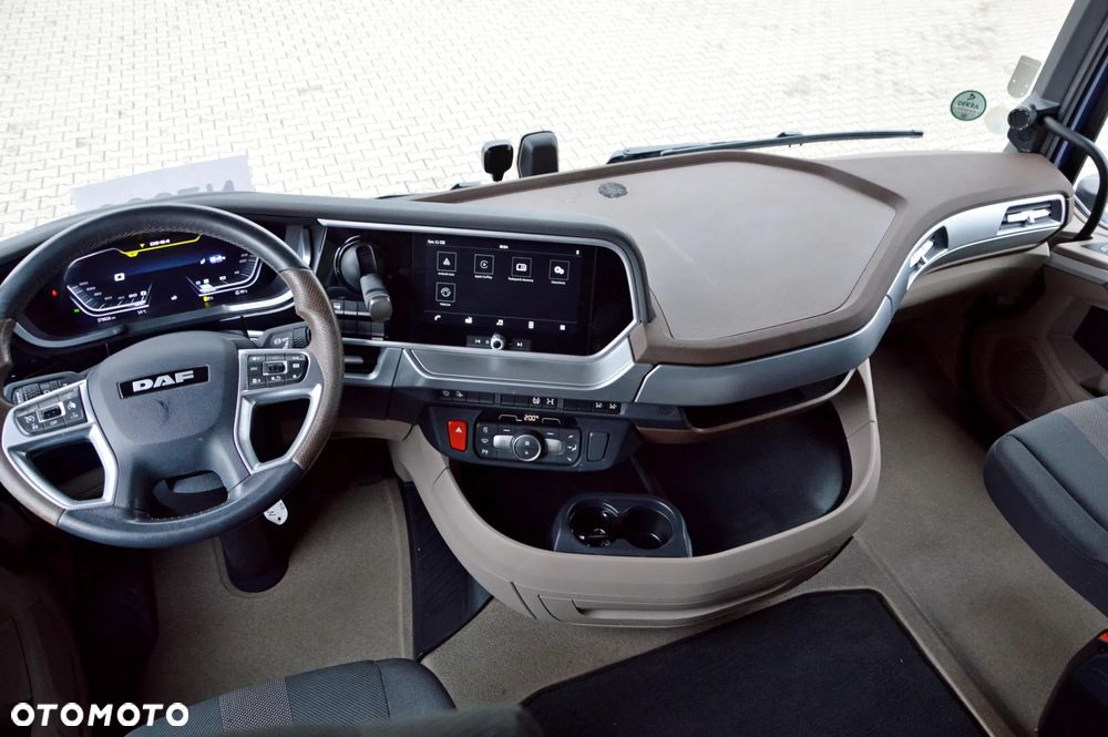 DAF DAF XG+ 530 / ZF INTARDER / SALONKA / KLIMA POST. / MIĘDZYOSIE / FULL LED / ALUFELGI / - 31