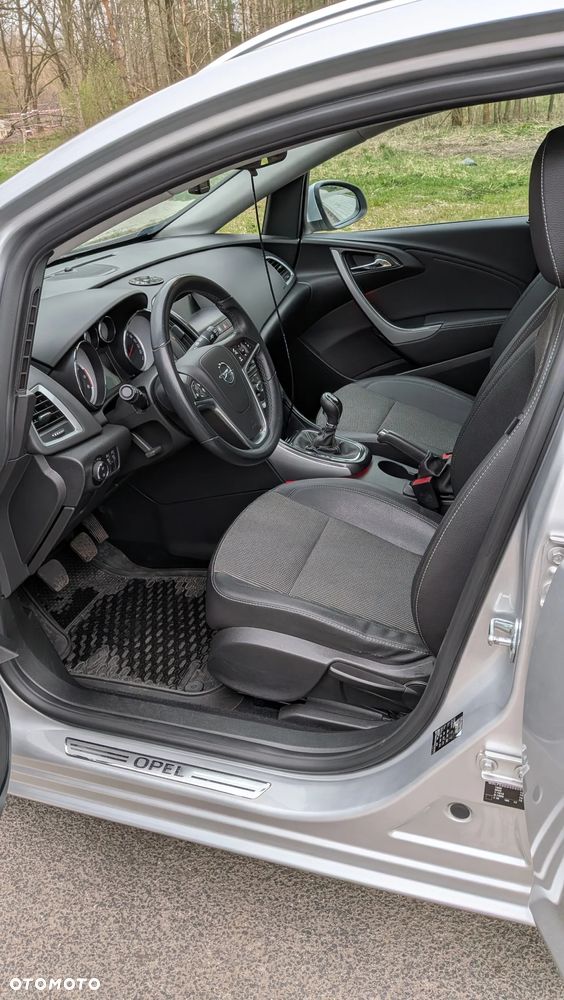 Opel Astra 1.6 Cosmo - 11