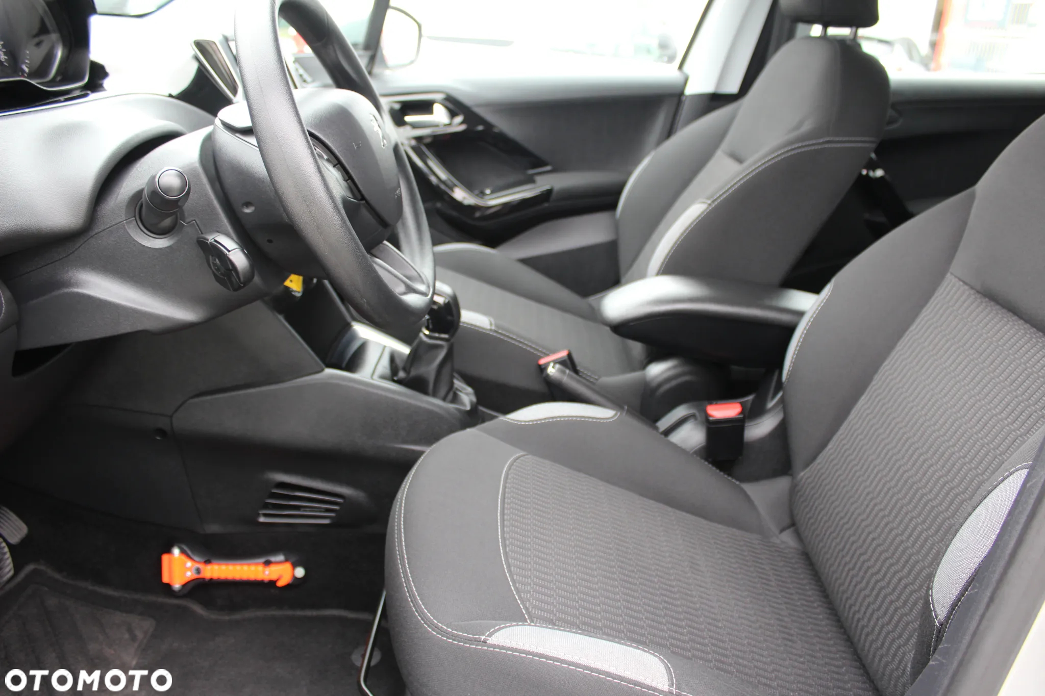 Peugeot 208 Blue-HDi 100 Stop&Start Active - 11