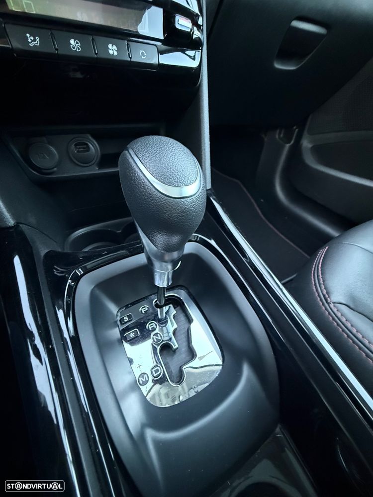 Peugeot 2008 1.2 PureTech GT Line EAT6 - 26