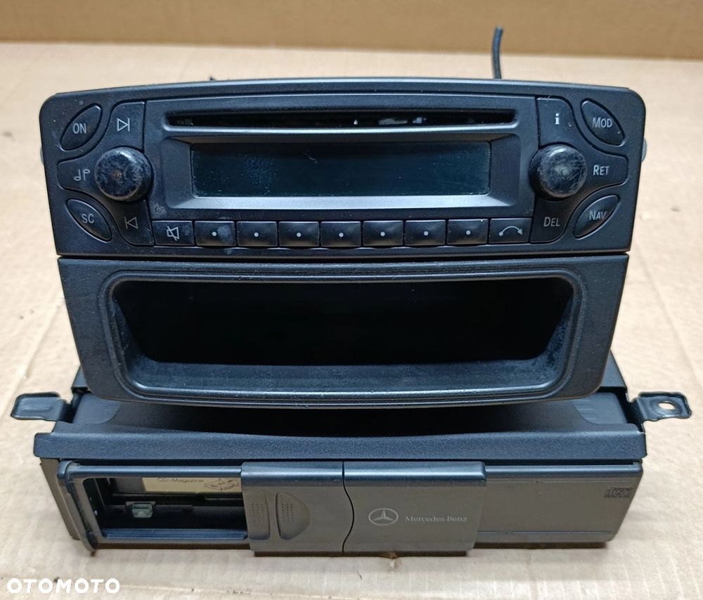 W203 radio zmieniarka C klasa Mercedes - 1
