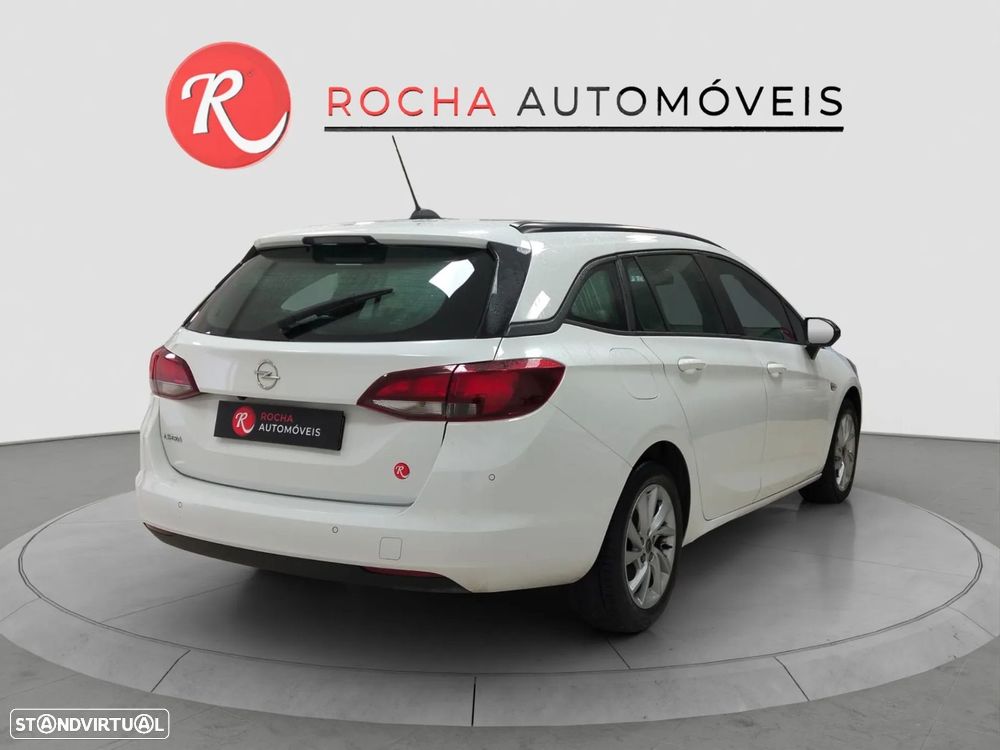 Opel Astra Sports Tourer - 4