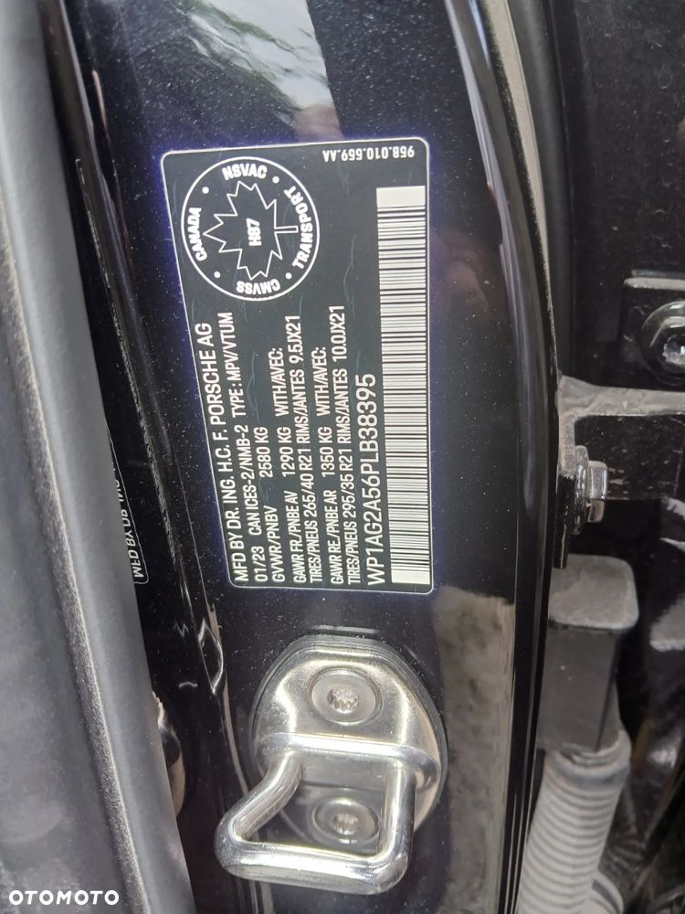 Porsche Macan S - 40