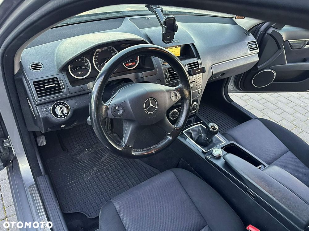 Mercedes-Benz Klasa C 200 CDI Classic - 21