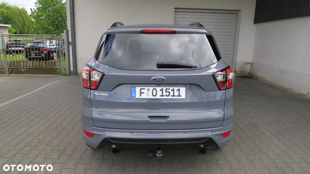 Ford Kuga - 13