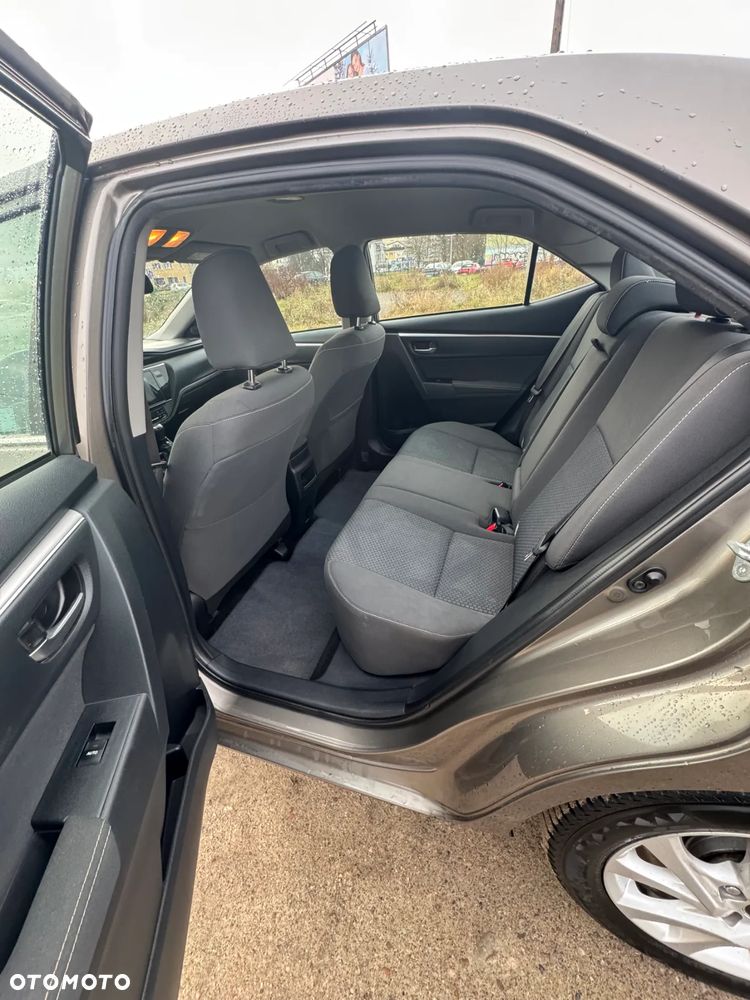 Toyota Corolla 1.6 Comfort - 14