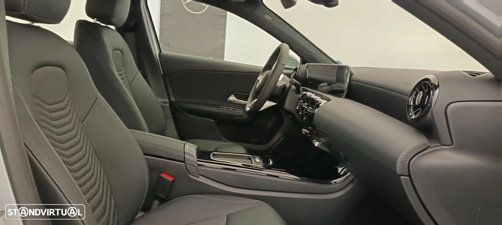 Mercedes-Benz A 200 Standard - 27