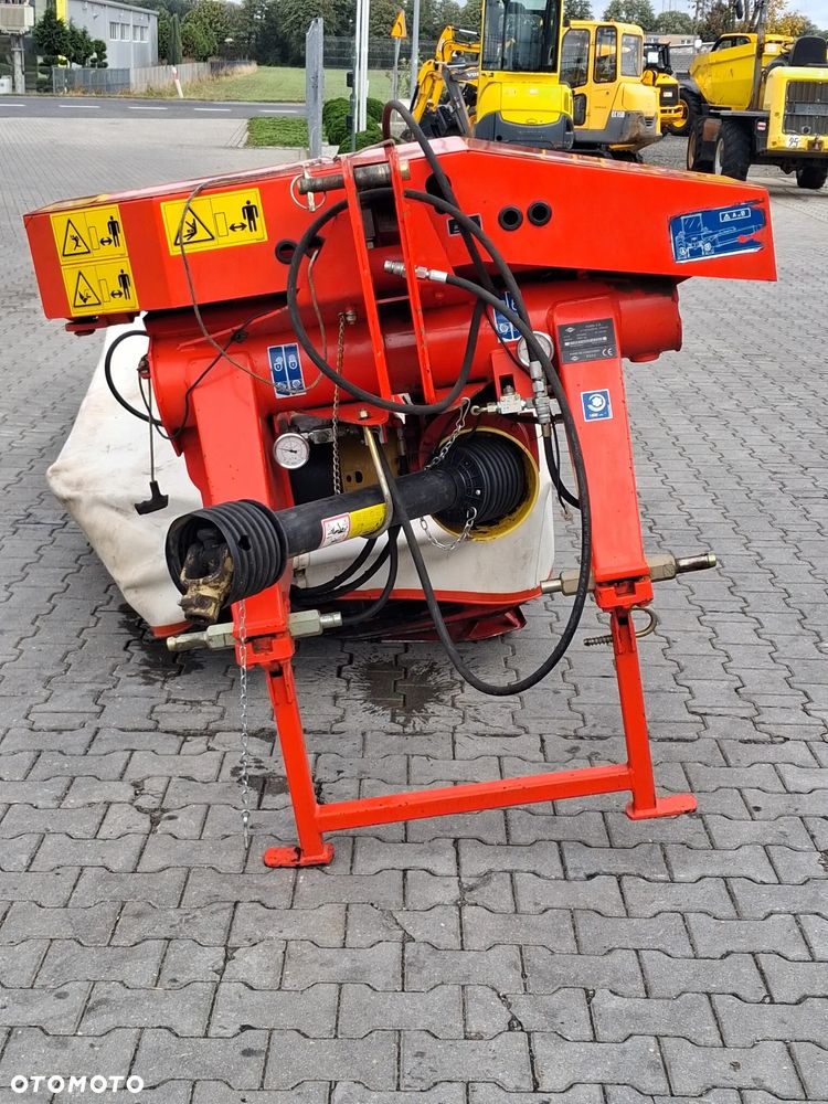 Kuhn GMD 902 - 5